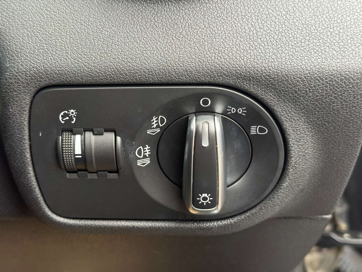 Used Audi A1 2017 for sale - 77506900: Photo 42