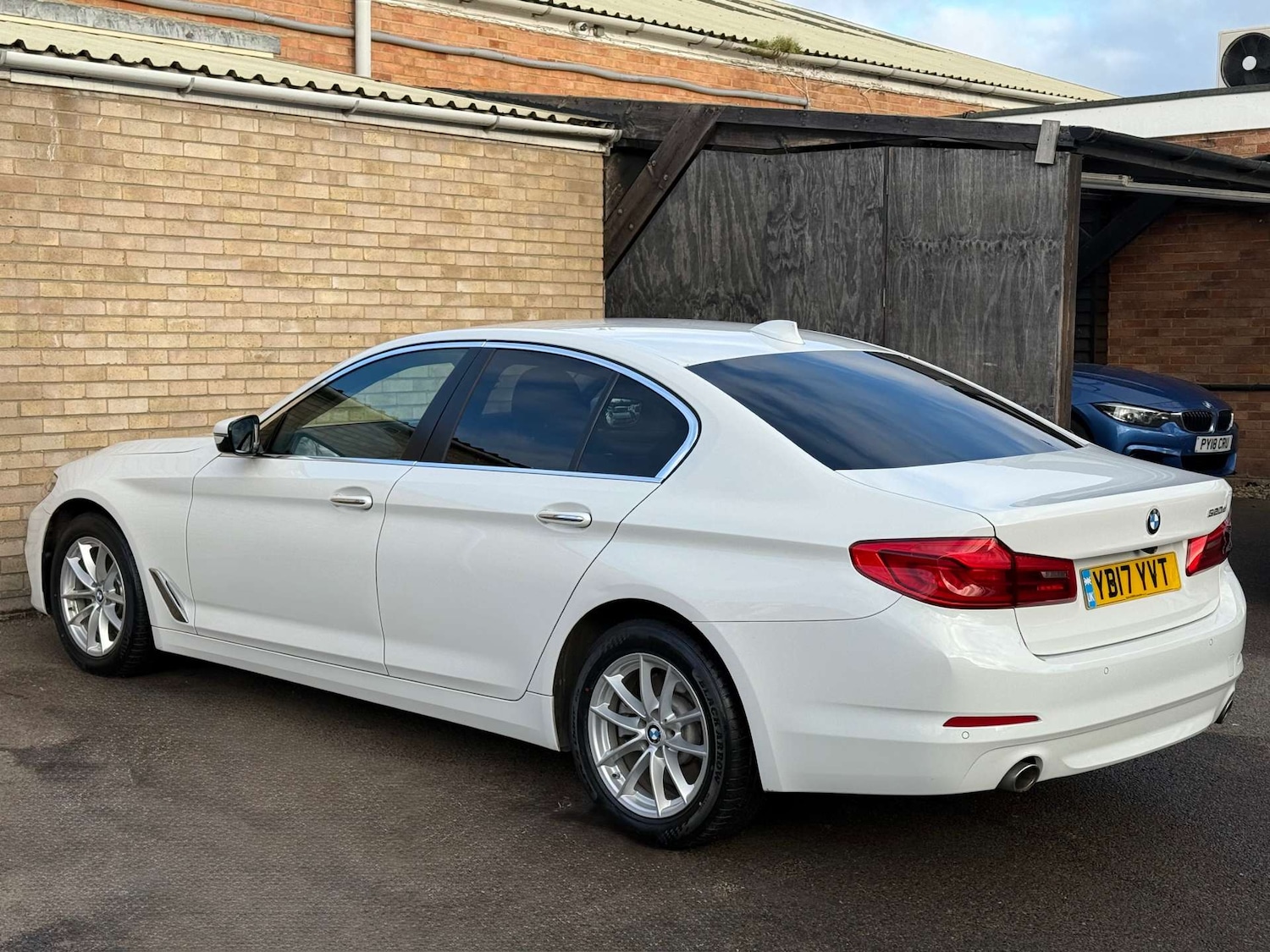 Used BMW 5 Series 2017 for sale - 77055555: Photo 18