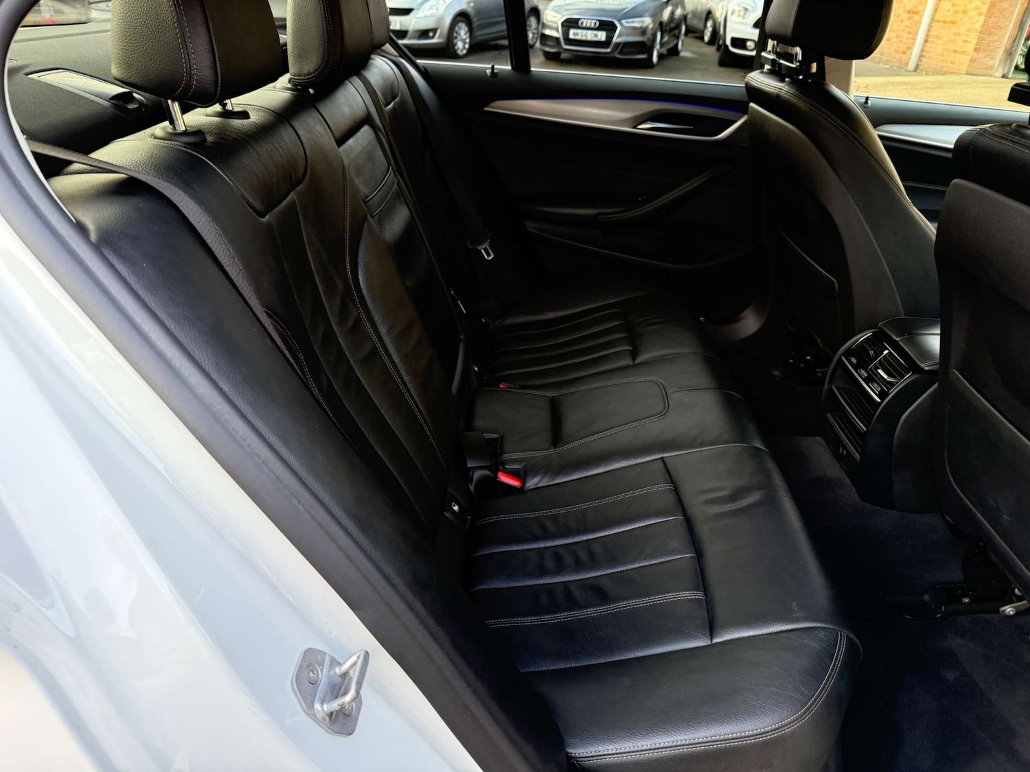 Used BMW 5 Series 2017 for sale - 77055555: Photo 35