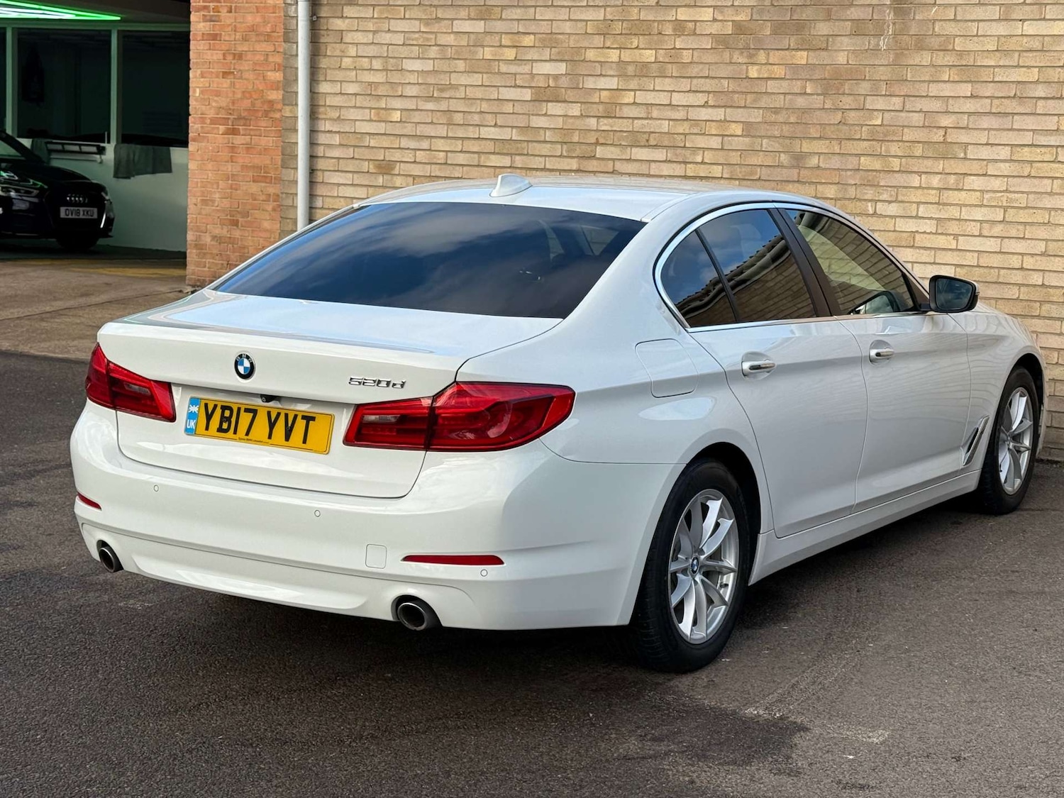 Used BMW 5 Series 2017 for sale - 77055555: Photo 37