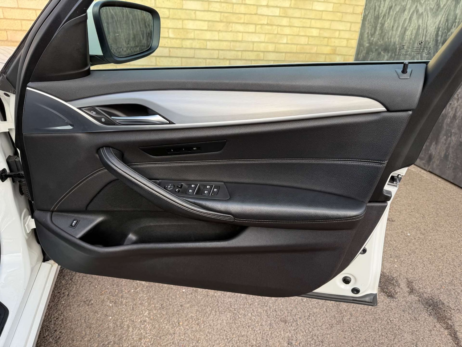 Used BMW 5 Series 2017 for sale - 77055555: Photo 43