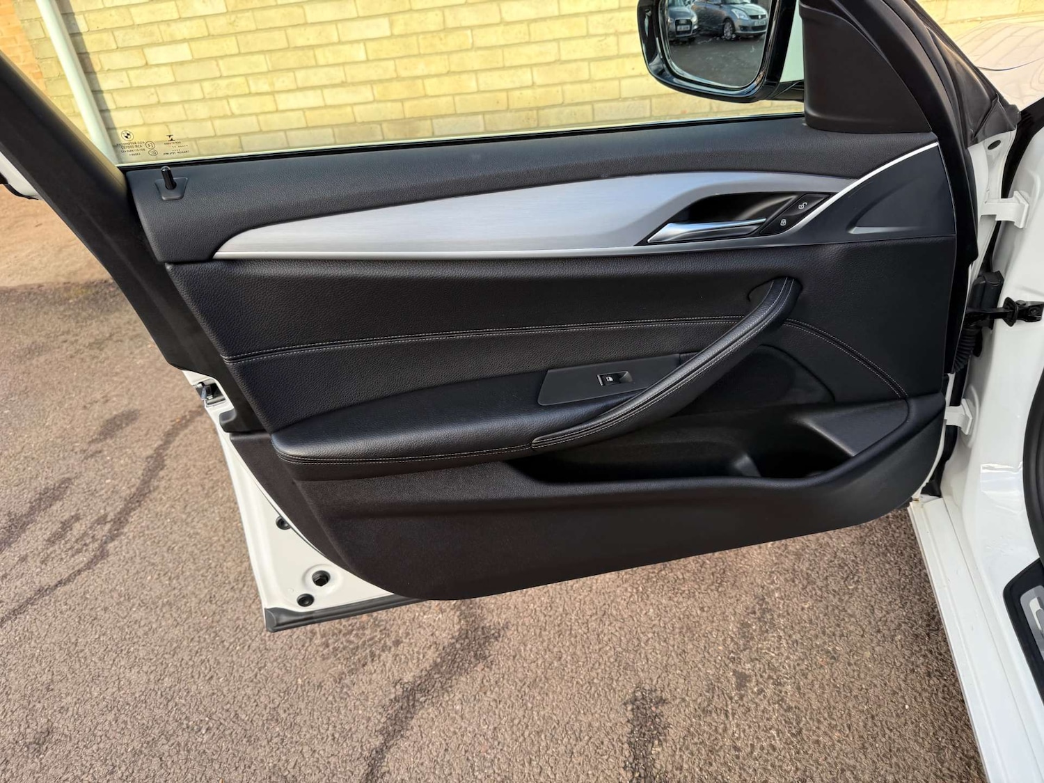 Used BMW 5 Series 2017 for sale - 77055555: Photo 71