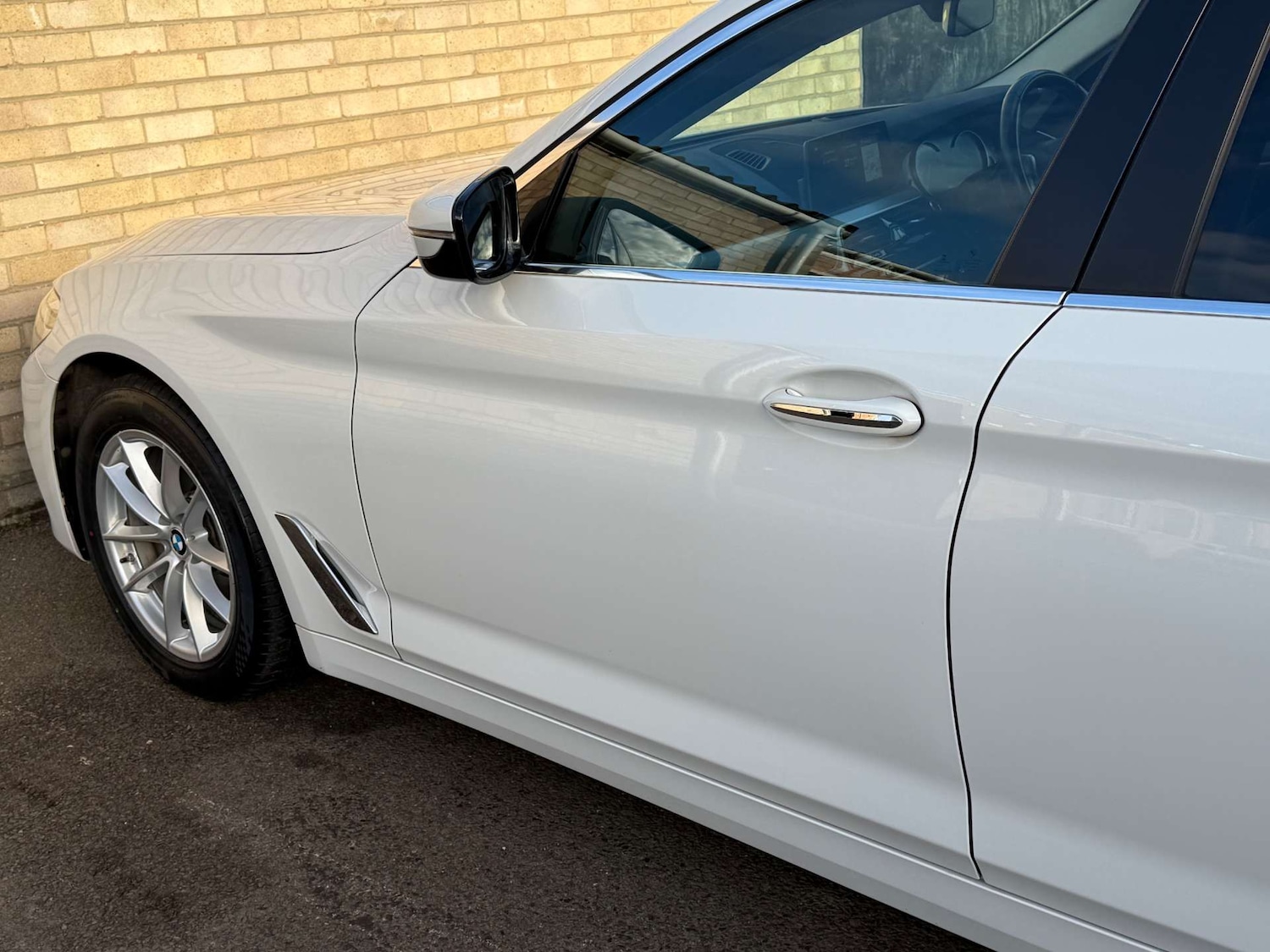 Used BMW 5 Series 2017 for sale - 77055555: Photo 84