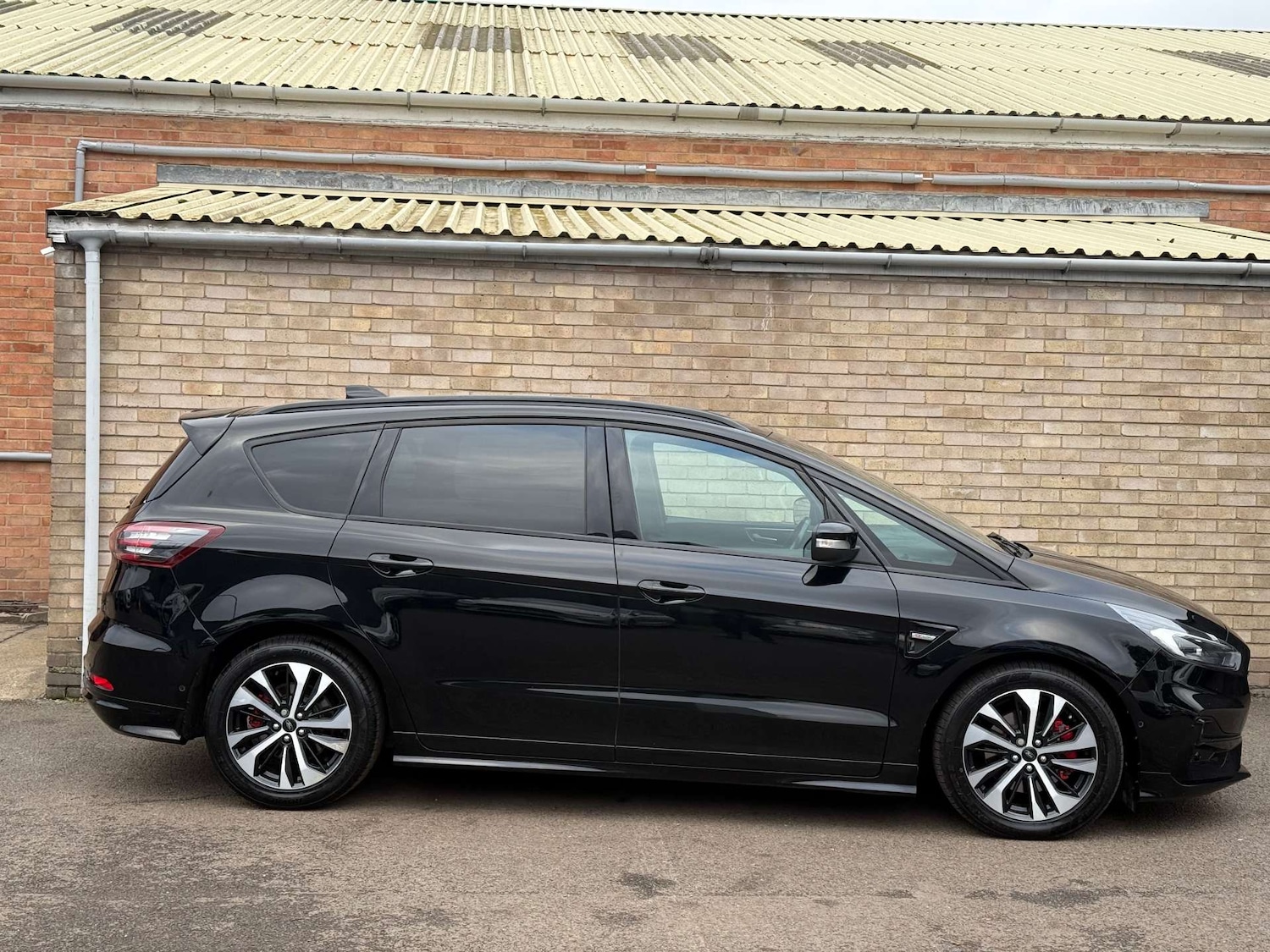 Used Ford S-Max 2019 for sale - 76949875: Photo 17