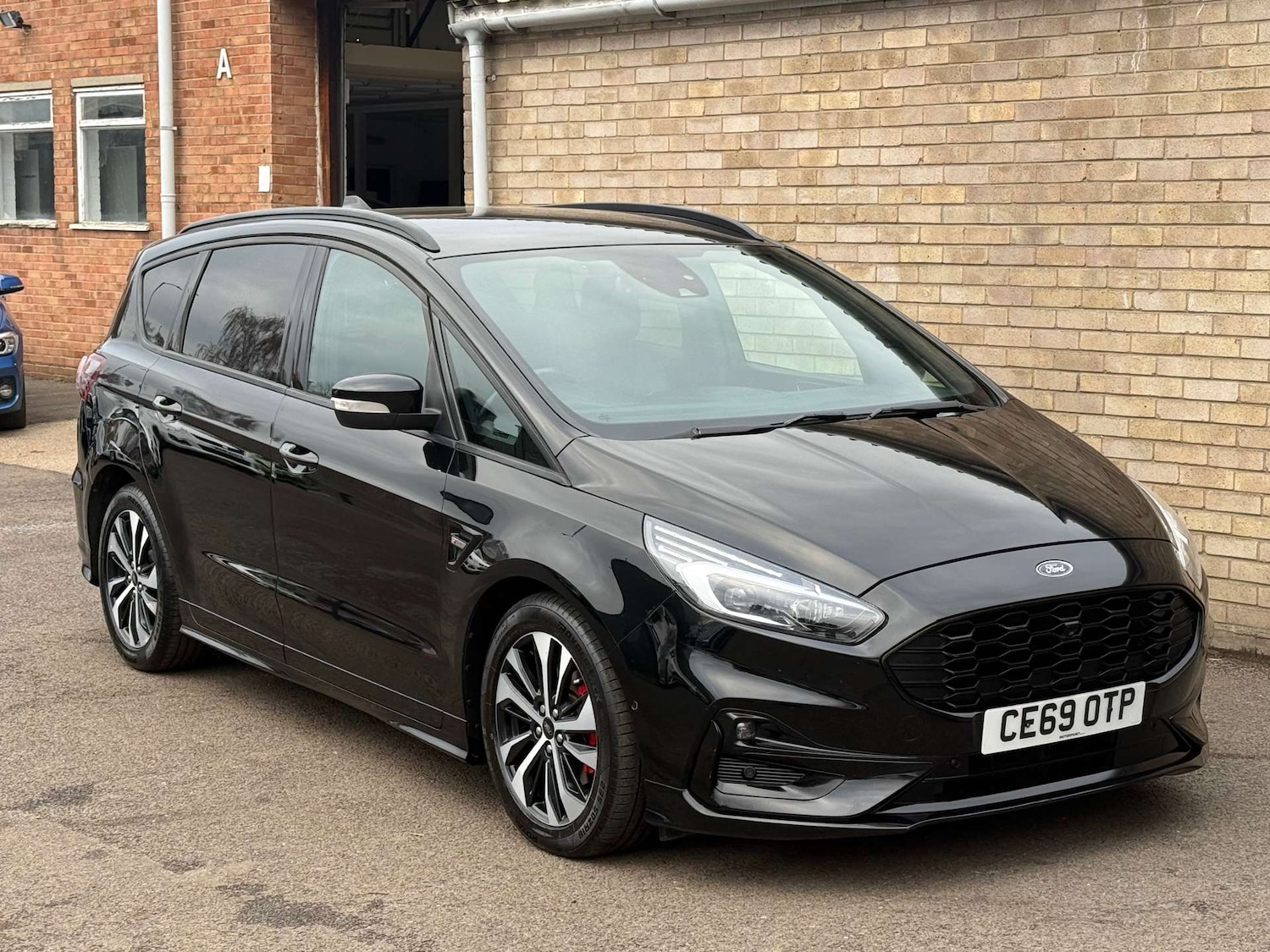 Used Ford S-Max 2019 for sale - 76949875: Photo 4