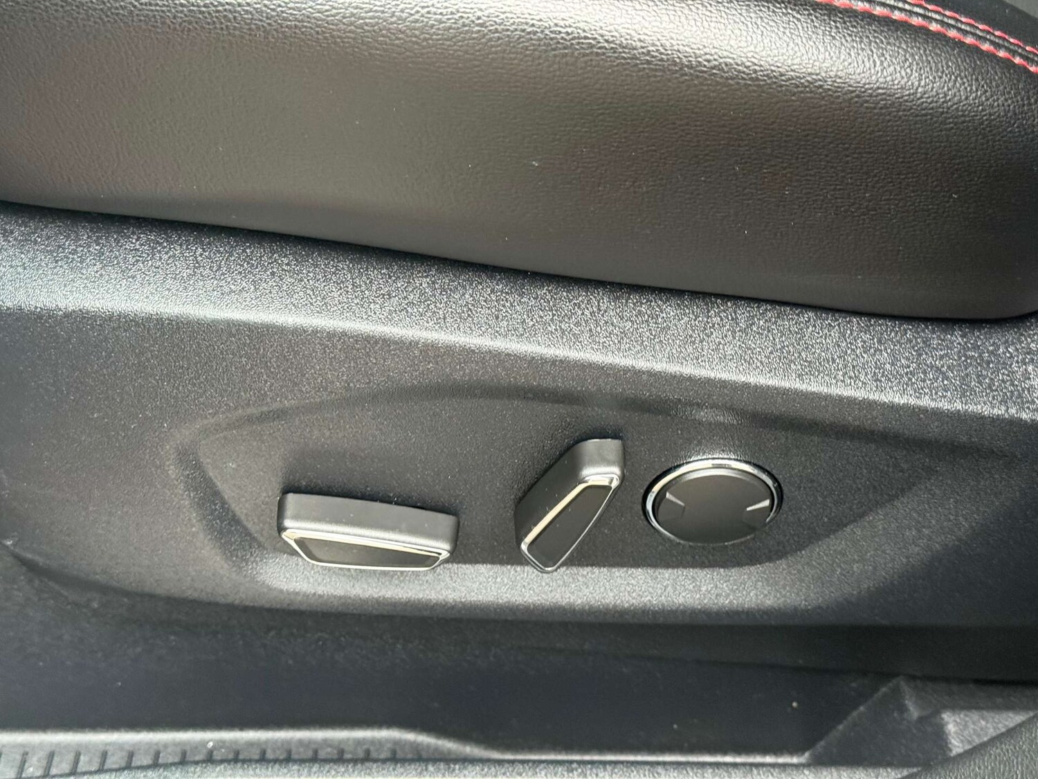 Used Ford S-Max 2019 for sale - 76949875: Photo 75