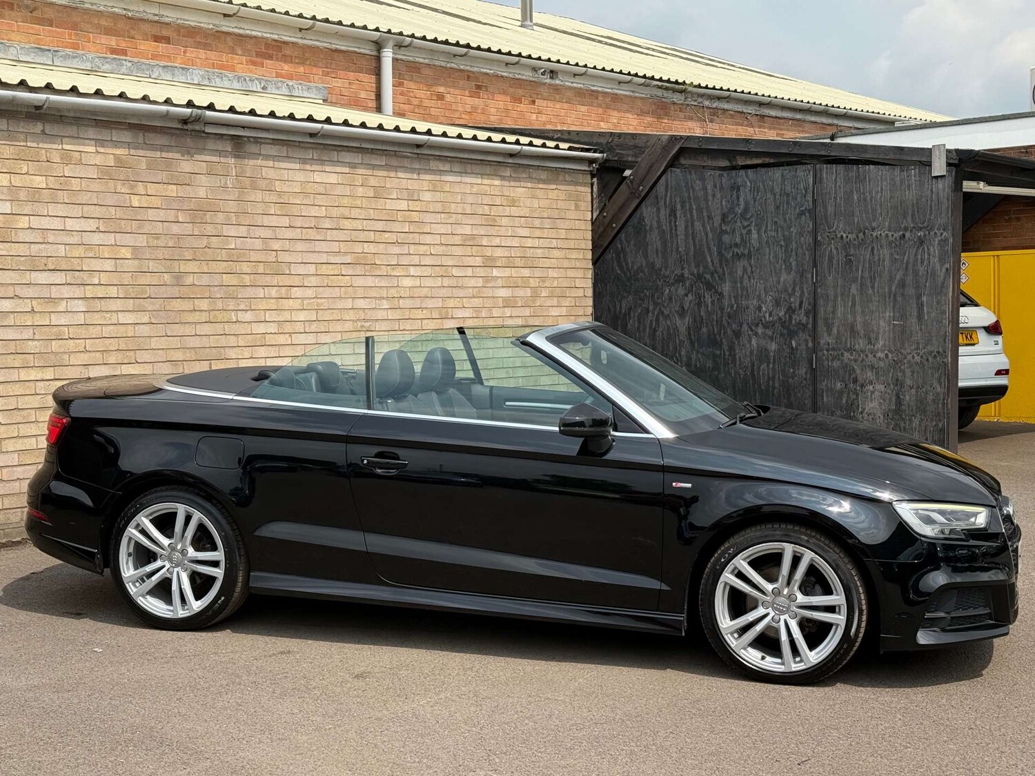Used Audi A3 2016 for sale - 76601459: Photo 28