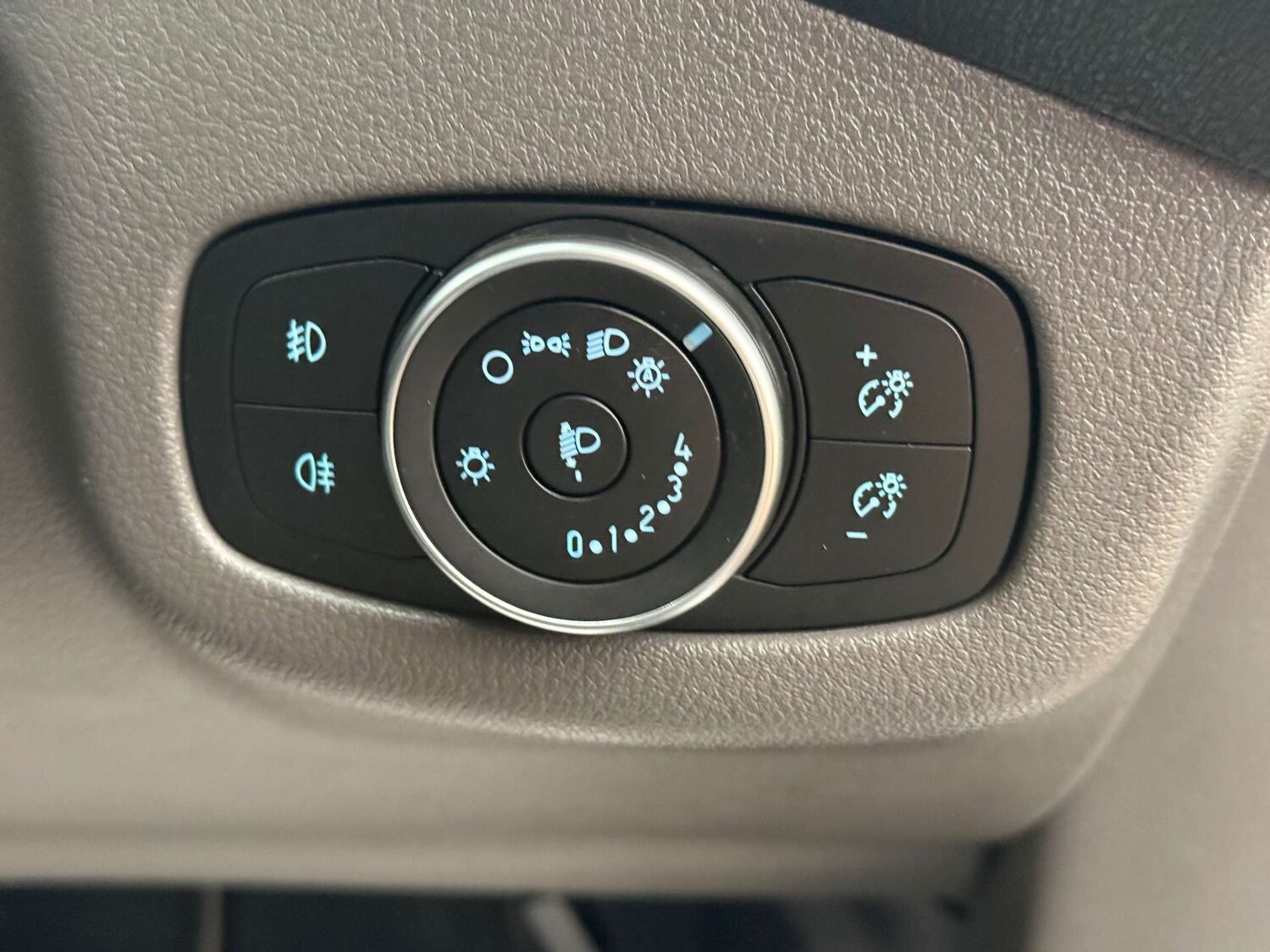 Used Ford Transit Connect 2019 for sale - 77905887: Photo 39