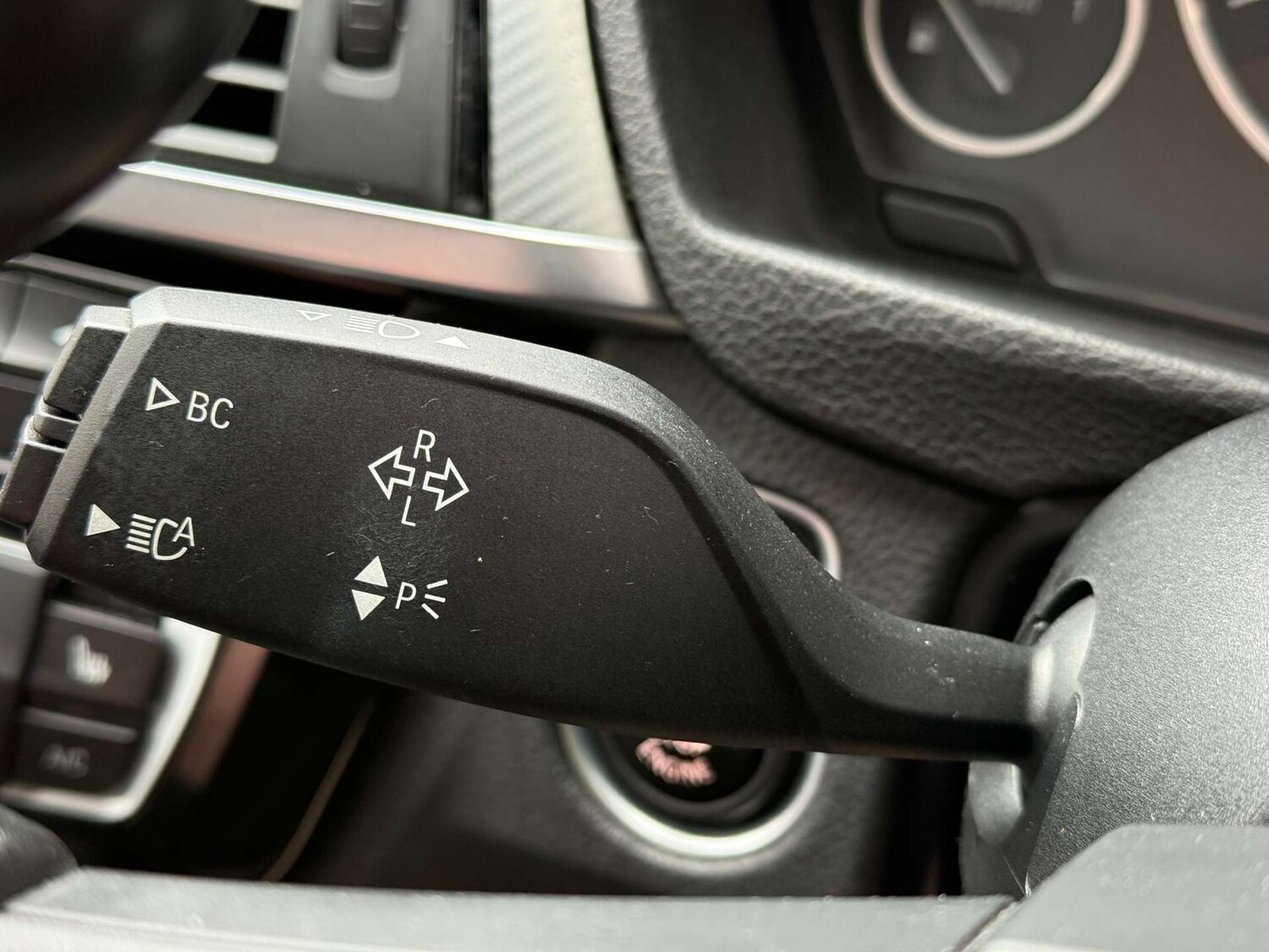 Used BMW 3 Series 2018 for sale - 77916449: Photo 42