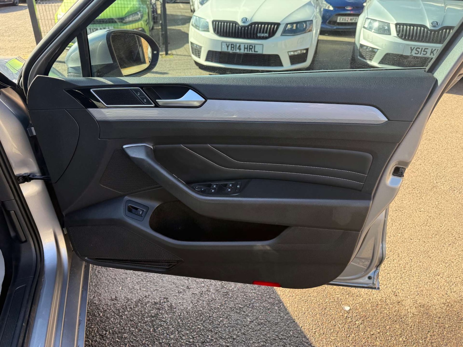 Used Volkswagen Passat 2020 for sale - 77639580: Photo 42