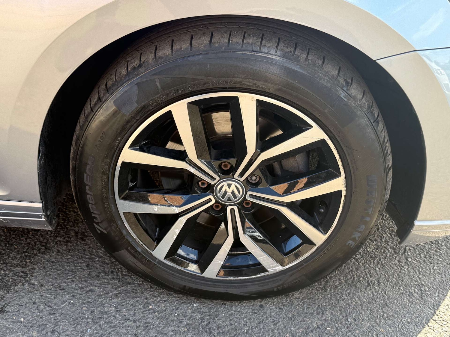 Used Volkswagen Passat 2020 for sale - 77639580: Photo 72