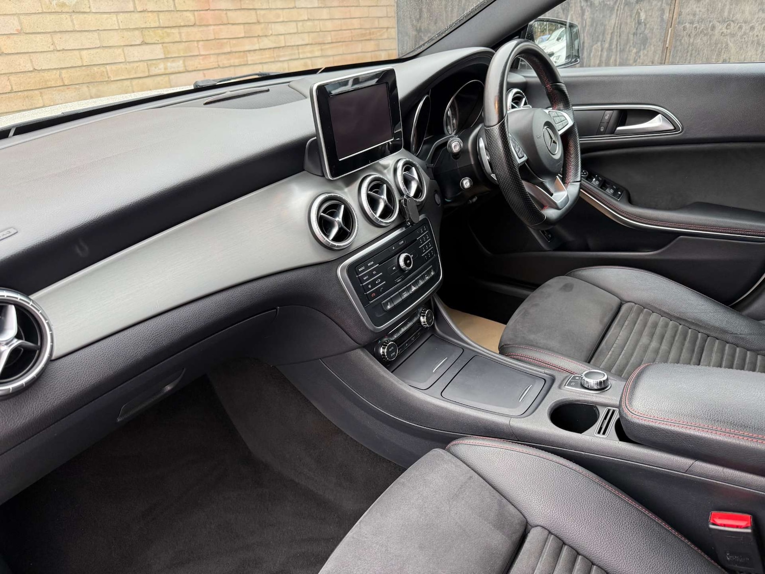 Used Mercedes-Benz CLA 2016 for sale - 77621950: Photo 3