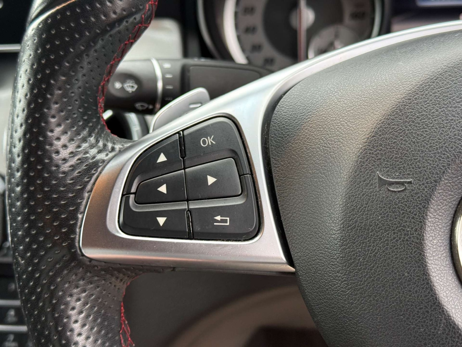 Used Mercedes-Benz CLA 2016 for sale - 77621950: Photo 44