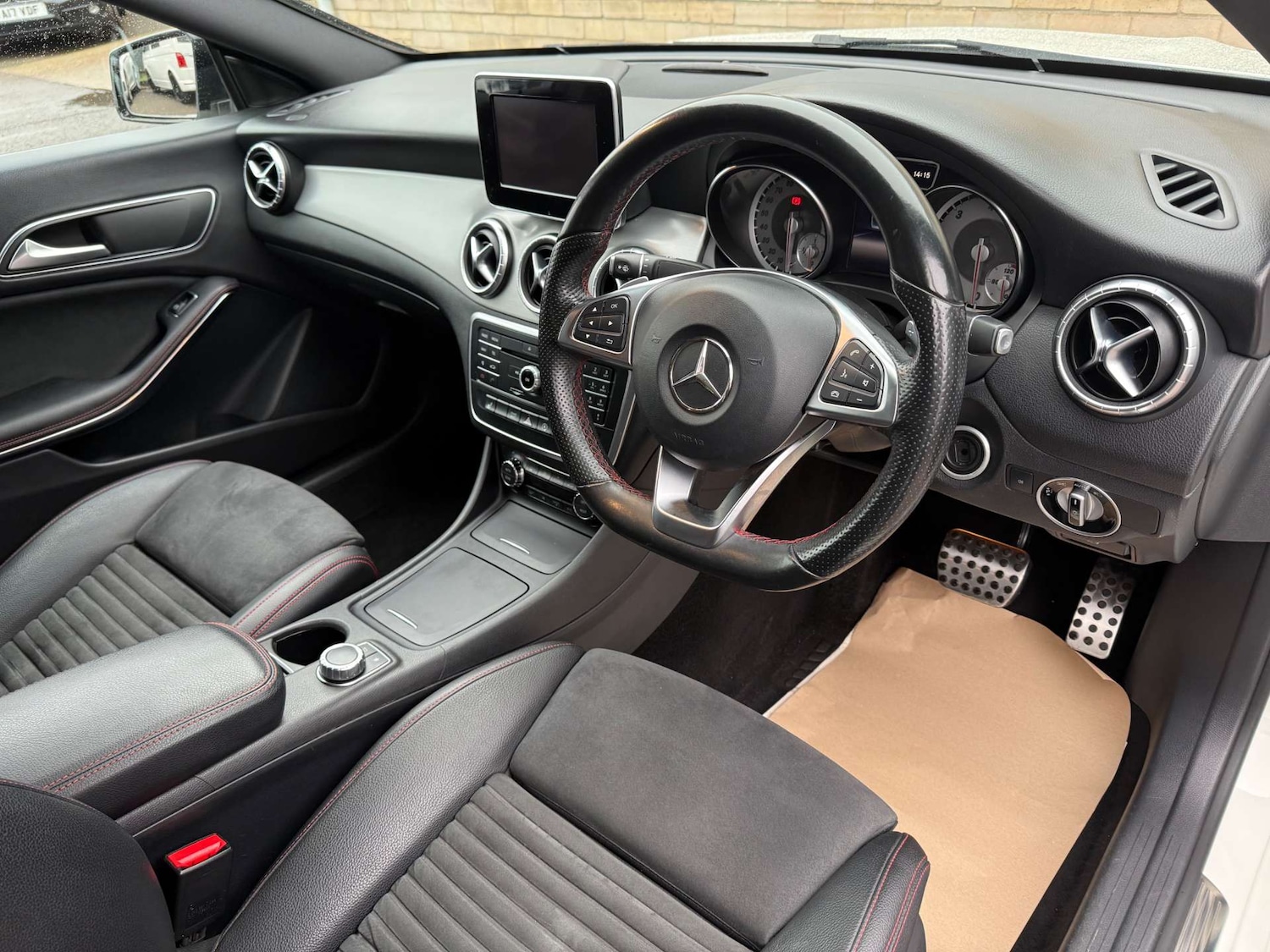 Used Mercedes-Benz CLA 2016 for sale - 77621950: Photo 5
