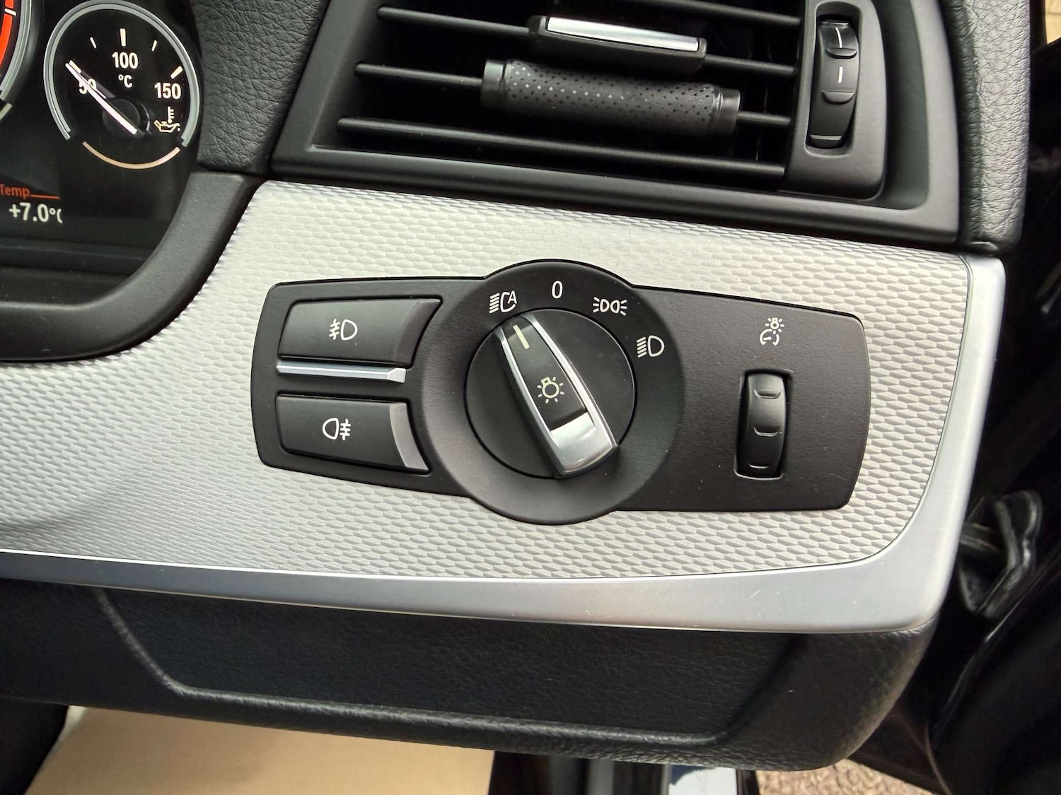 Used BMW 5 Series 2014 for sale - 77609399: Photo 45