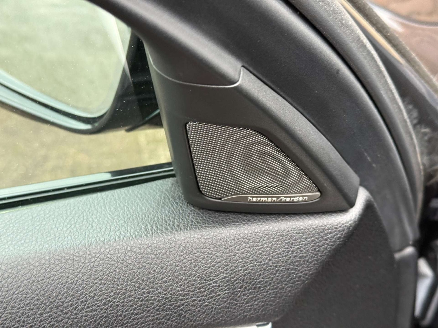 Used BMW 5 Series 2014 for sale - 77609399: Photo 65