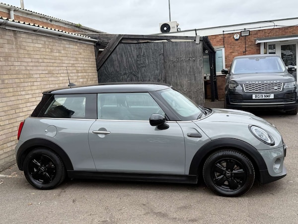 Used MINI Hatch 2017 for sale - 76231887: Photo 31