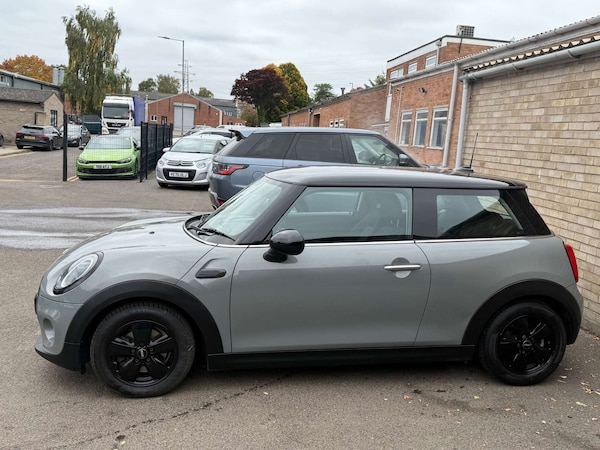 Used MINI Hatch 2017 for sale - 76231887: Photo 32