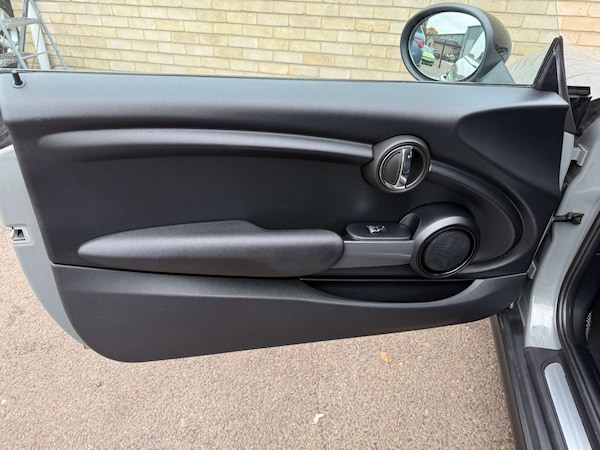 Used MINI Hatch 2017 for sale - 76231887: Photo 52