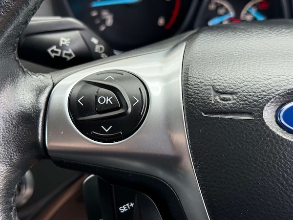 Used Ford Kuga 2015 for sale - 75716876: Photo 54