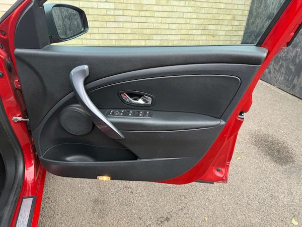 Used Renault Megane 2016 for sale - 76219308: Photo 43