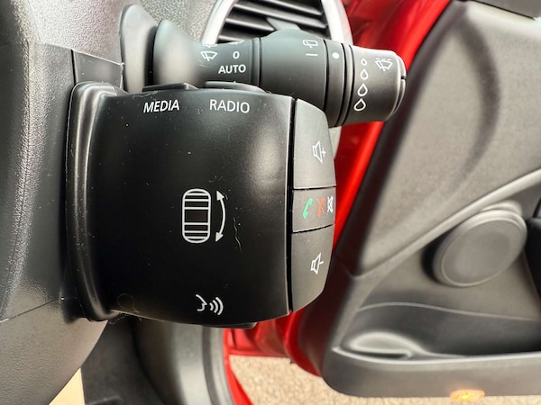 Used Renault Megane 2016 for sale - 76219308: Photo 53