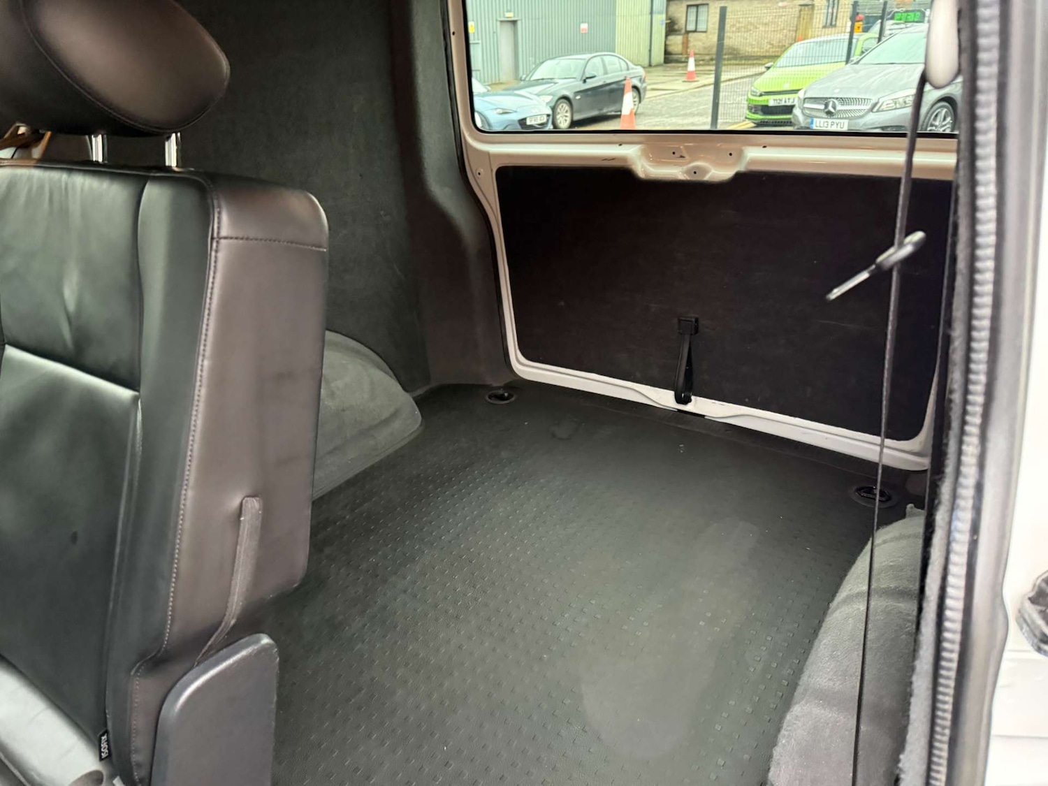 Used Volkswagen Transporter 2016 for sale - 77617144: Photo 40