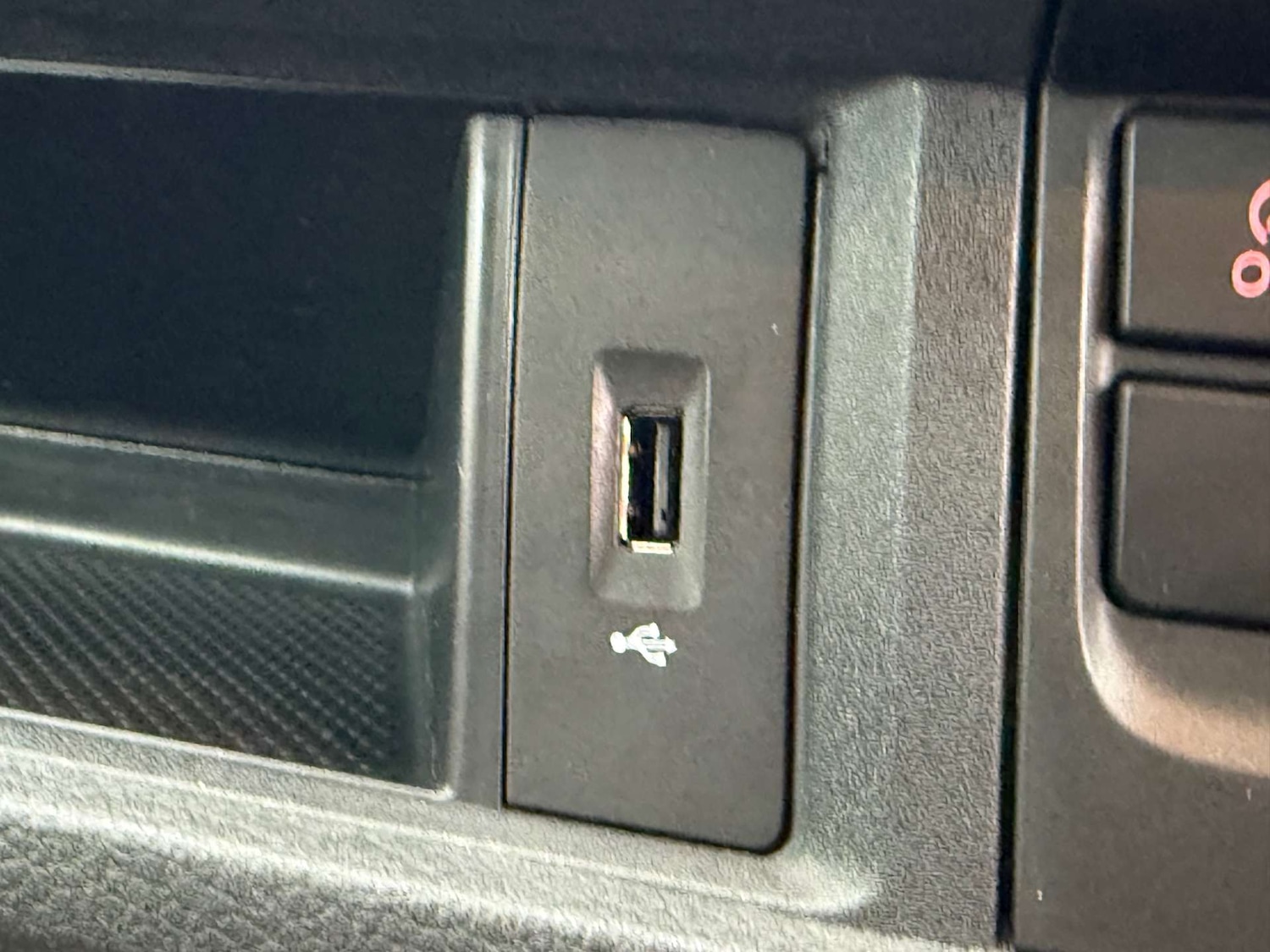 Used Volkswagen Transporter 2016 for sale - 77617144: Photo 55