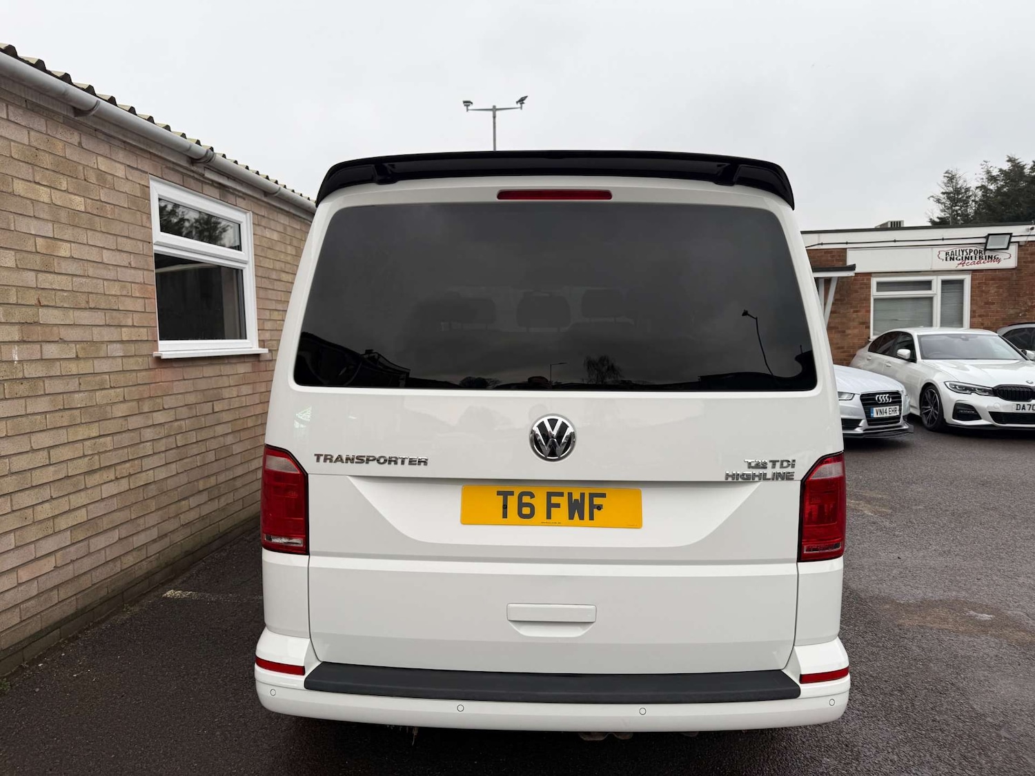 Used Volkswagen Transporter 2016 for sale - 77617144: Photo 64