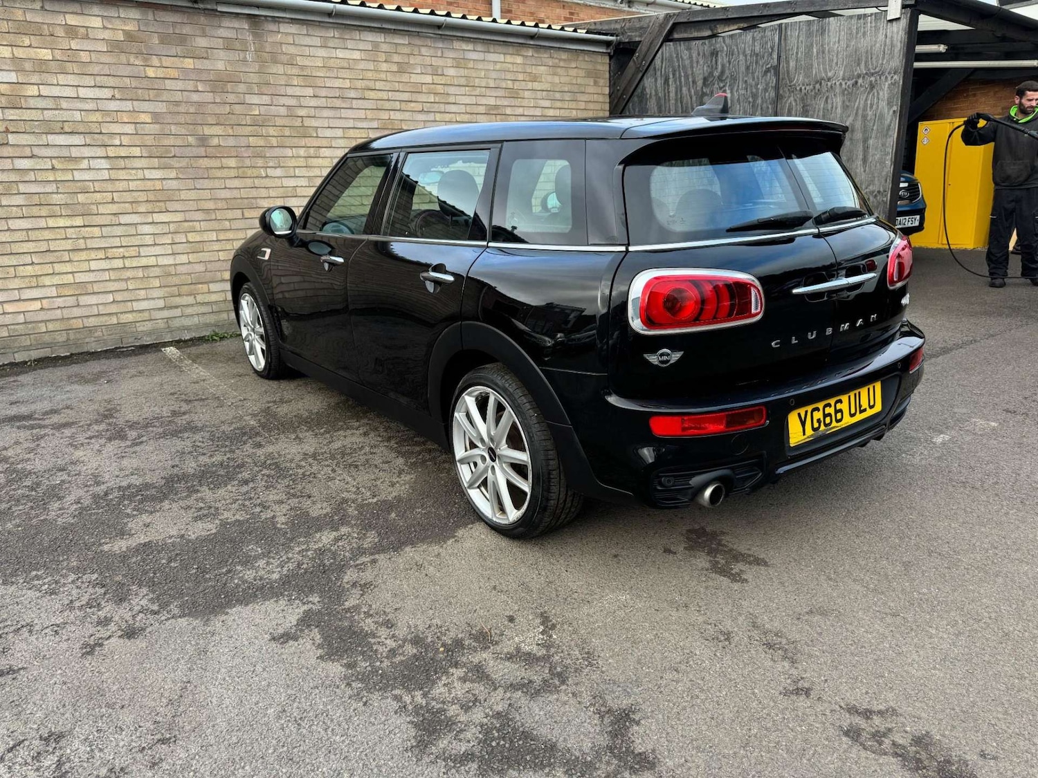 Vehicle 22