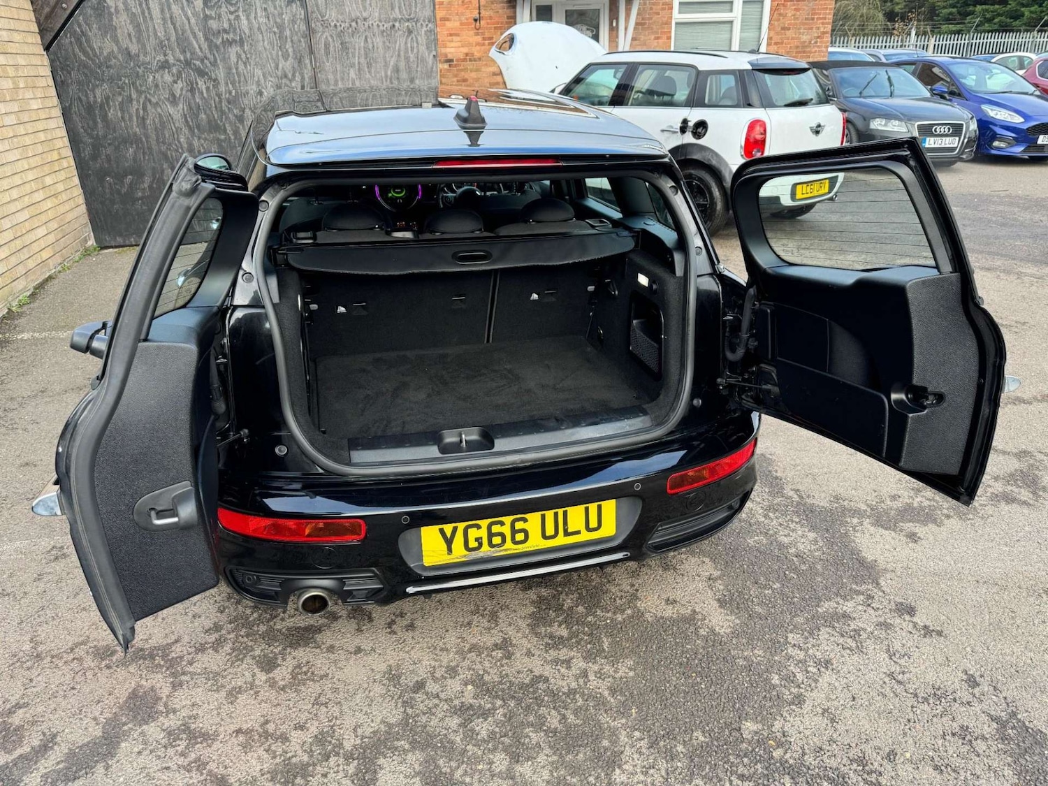 Vehicle 33