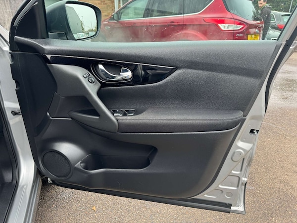 Used Nissan Qashqai 2017 for sale - 74772257: Photo 36