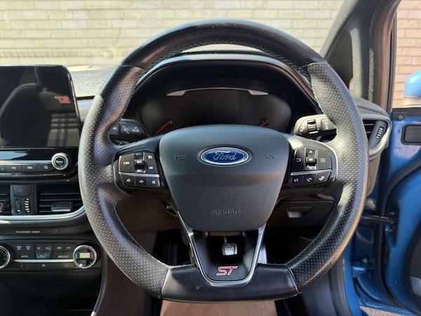Used Ford Fiesta 2018 for sale - 75228353: Photo 42