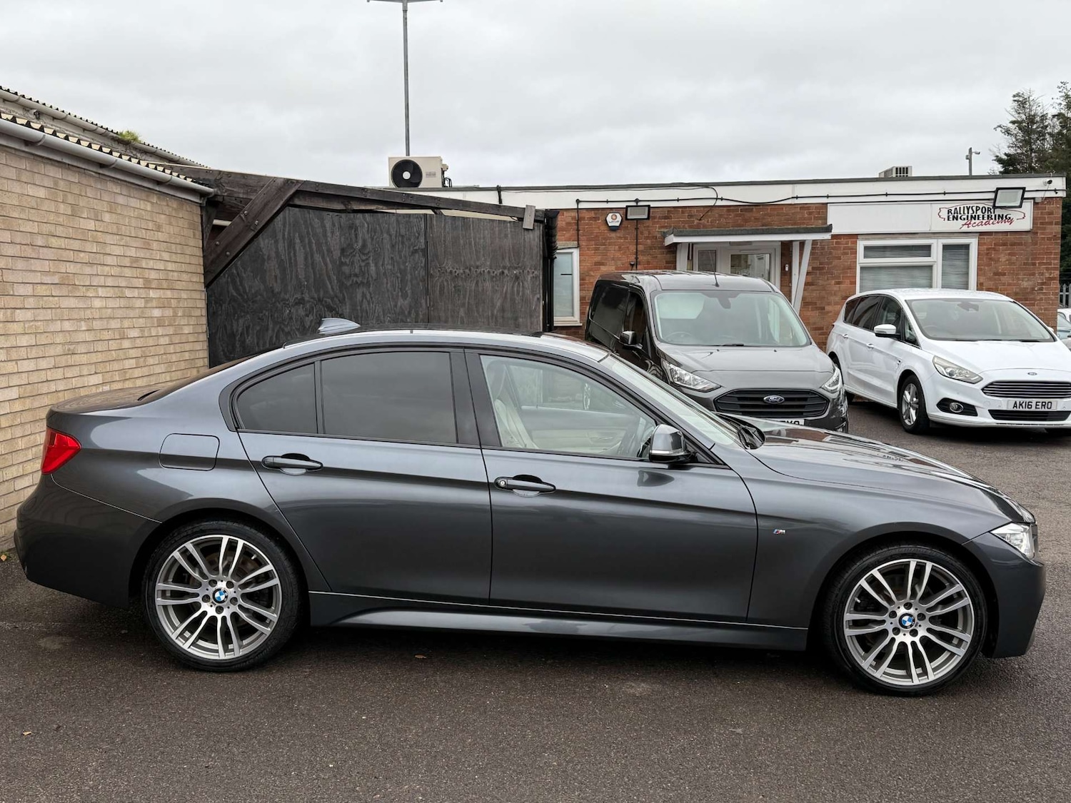 Used BMW 3 Series 2015 for sale - 76724036: Photo 28