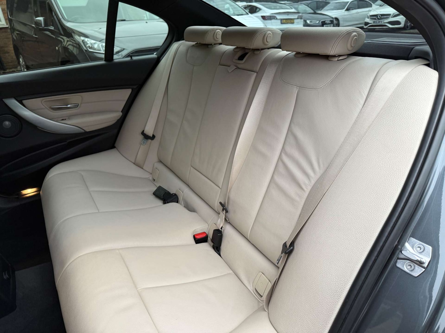 Used BMW 3 Series 2015 for sale - 76724036: Photo 31