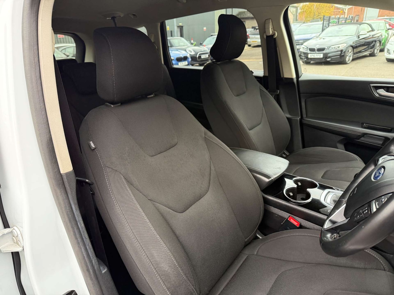 Used Ford S-Max 2016 for sale - 76642942: Photo 16