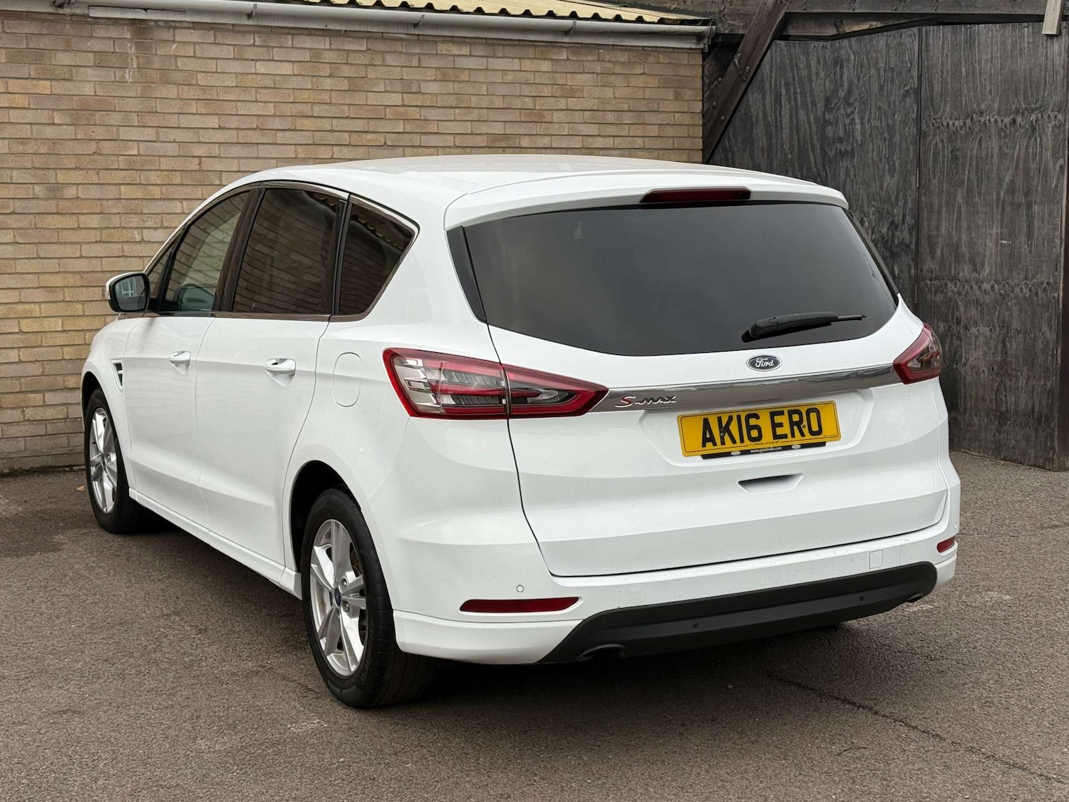 Used Ford S-Max 2016 for sale - 76642942: Photo 42