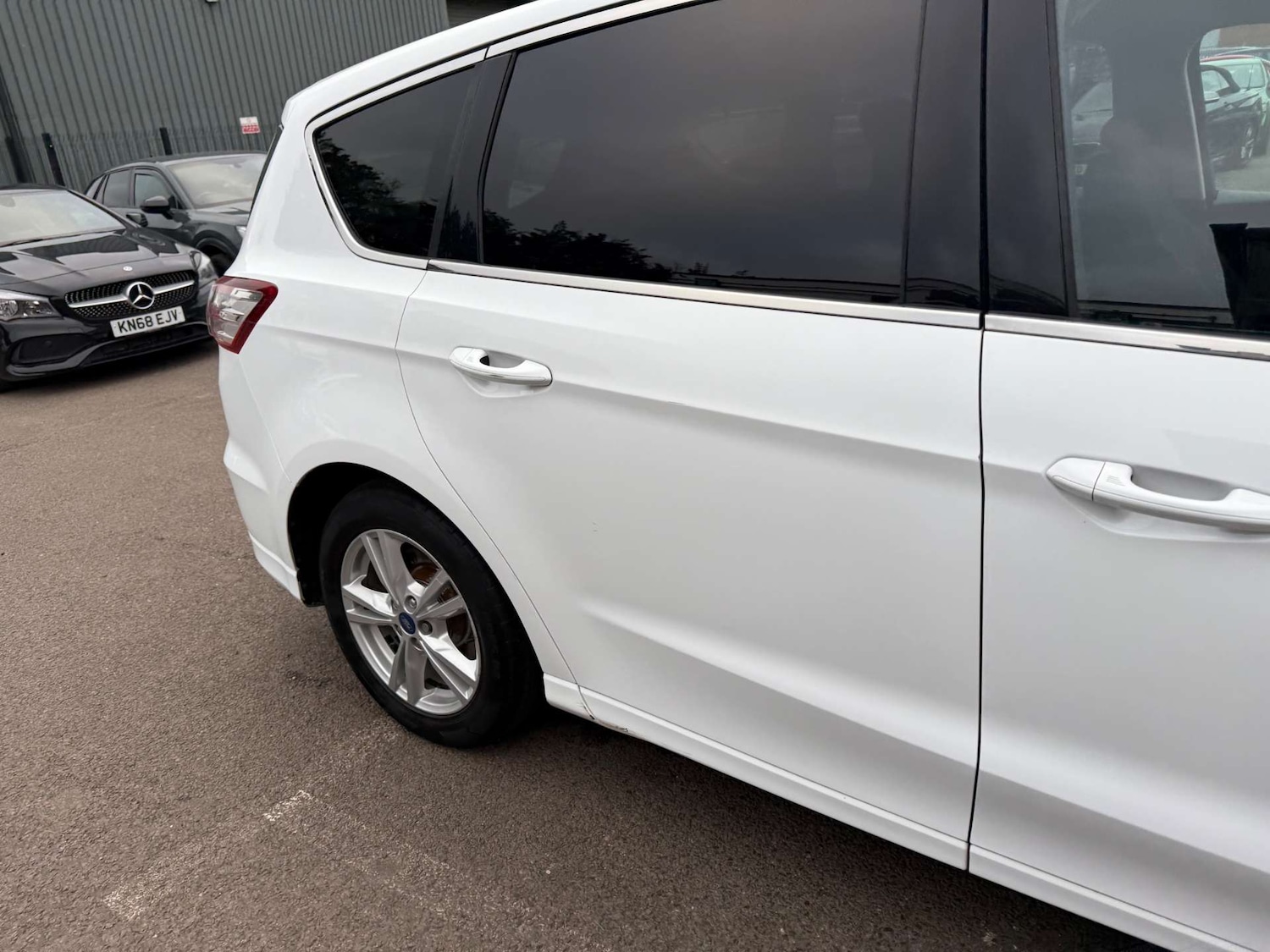 Used Ford S-Max 2016 for sale - 76642942: Photo 68