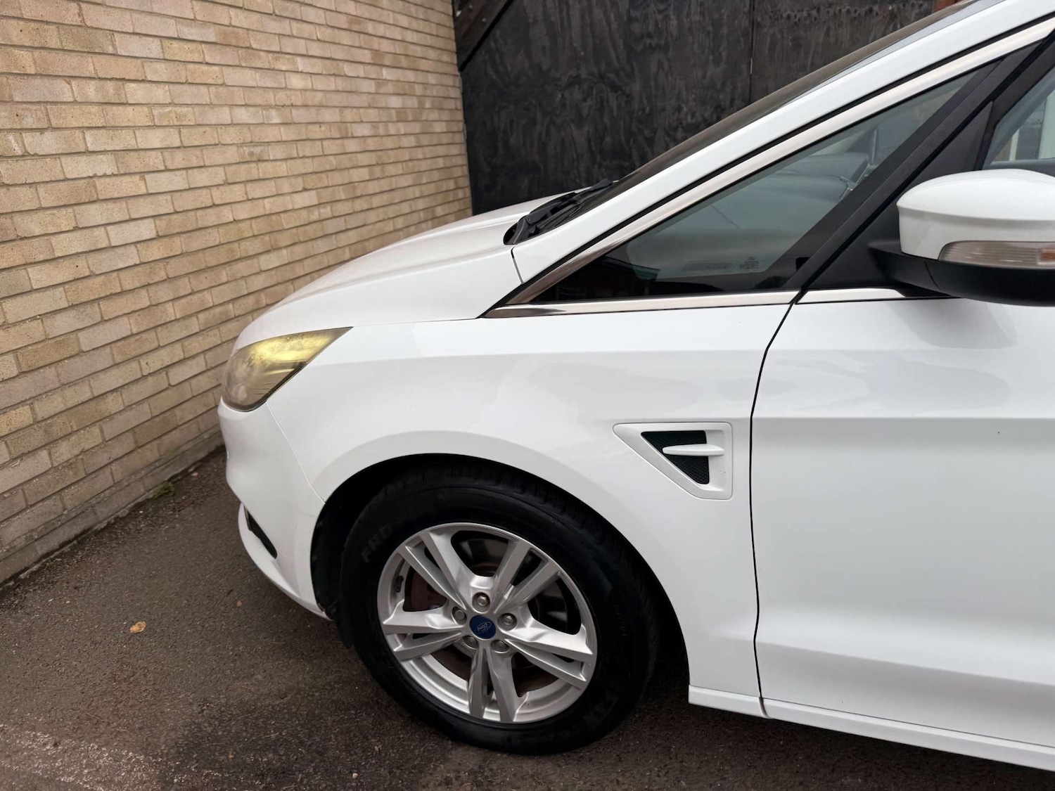 Used Ford S-Max 2016 for sale - 76642942: Photo 77