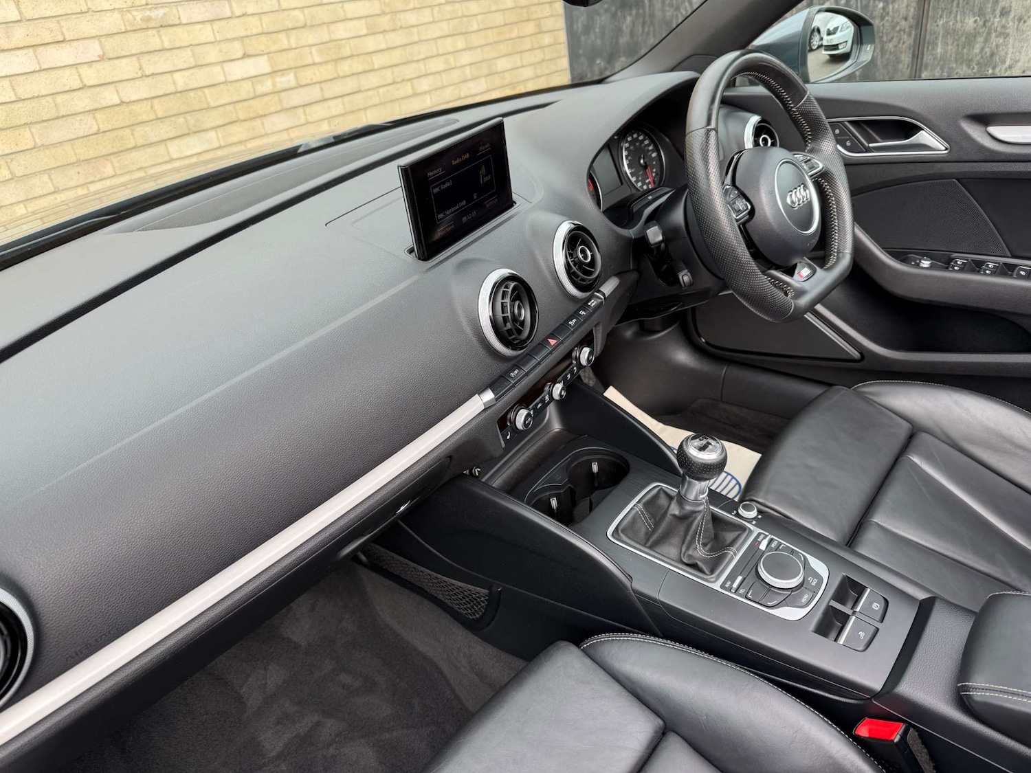 Used Audi A3 2015 for sale - 76255858: Photo 3