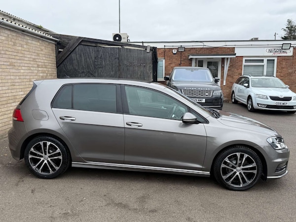 Used Volkswagen Golf 2016 for sale - 76230749: Photo 23