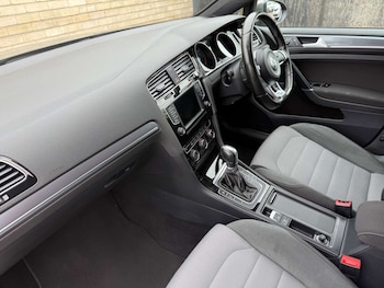 Used Volkswagen Golf 2016 for sale - 76230749: Photo 3