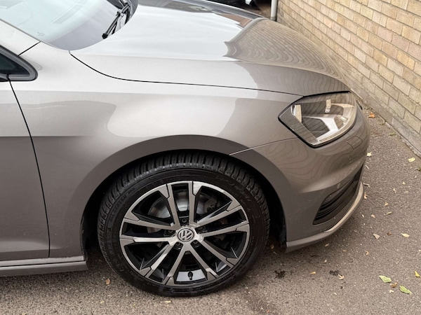 Used Volkswagen Golf 2016 for sale - 76230749: Photo 64