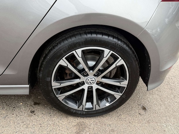 Used Volkswagen Golf 2016 for sale - 76230749: Photo 77
