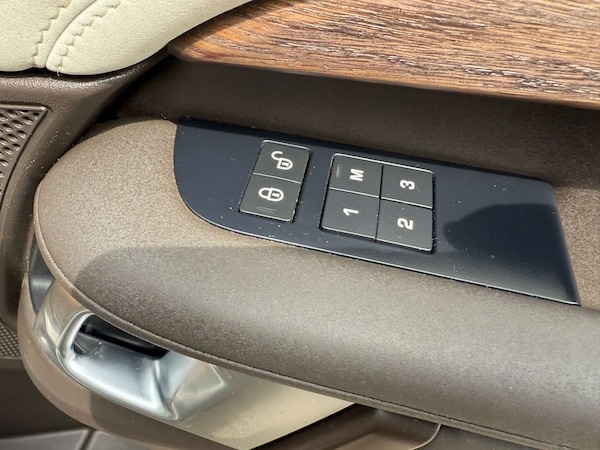 Used Land Rover Discovery 2017 for sale - 75045046: Photo 49