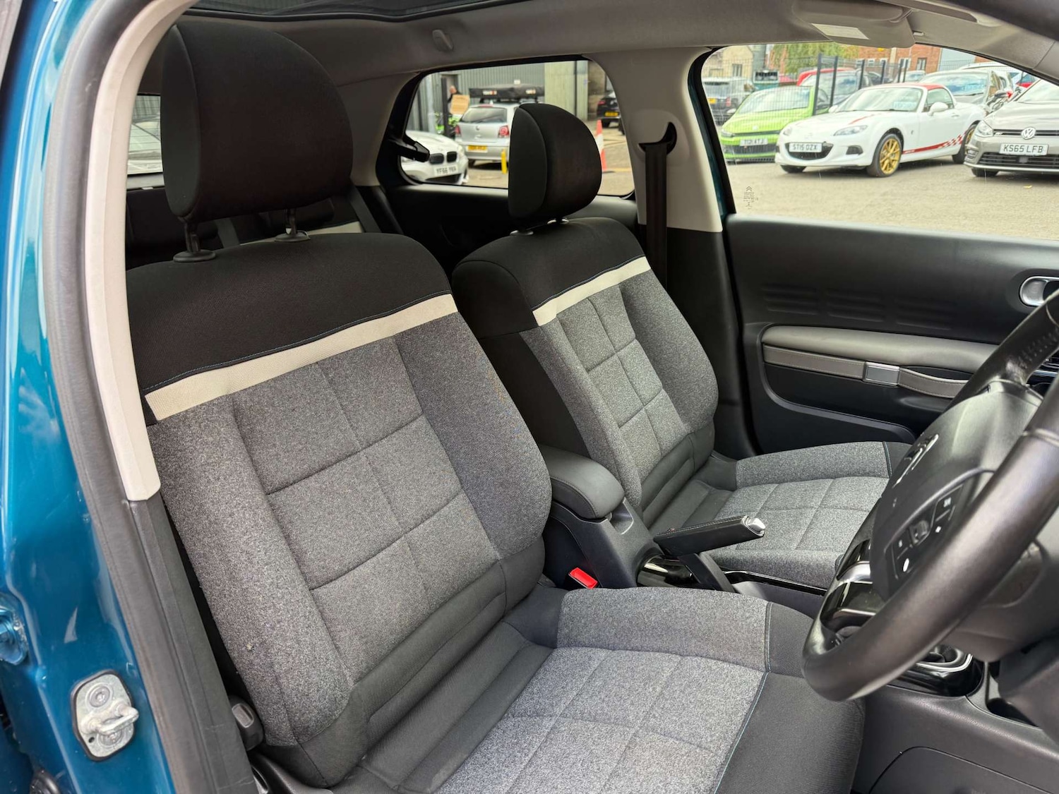 Used Citroen C4 Cactus 2018 for sale - 76385804: Photo 17