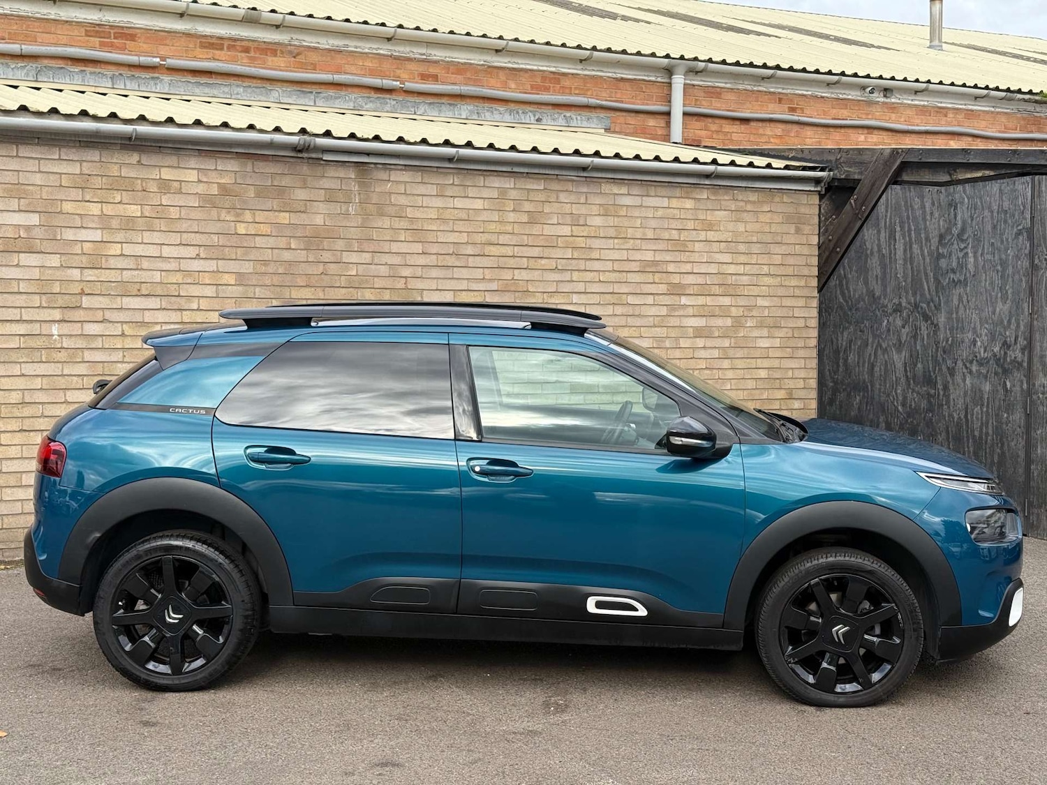 Used Citroen C4 Cactus 2018 for sale - 76385804: Photo 28