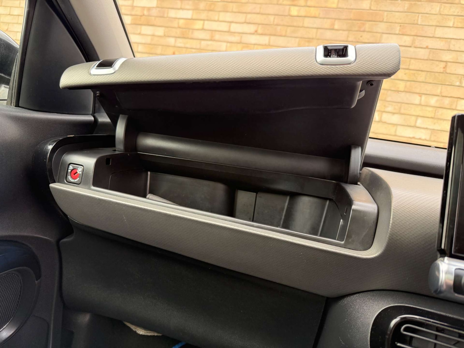 Used Citroen C4 Cactus 2018 for sale - 76385804: Photo 67