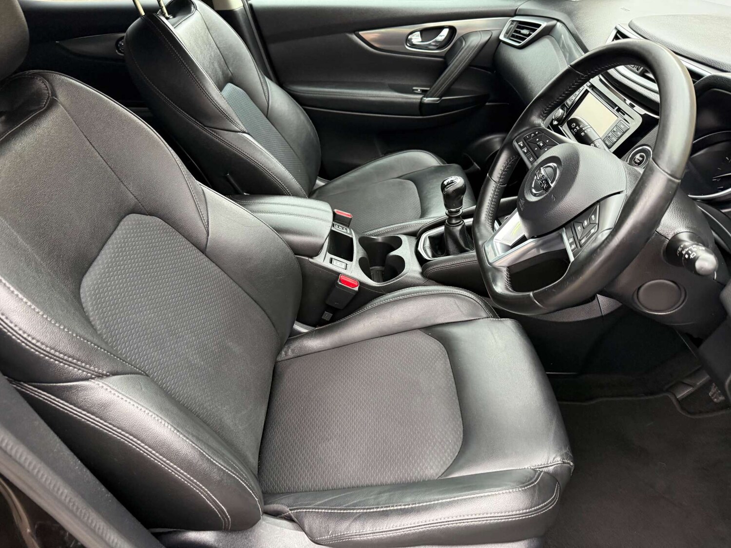 Used Nissan Qashqai 2018 for sale - 76089424: Photo 11