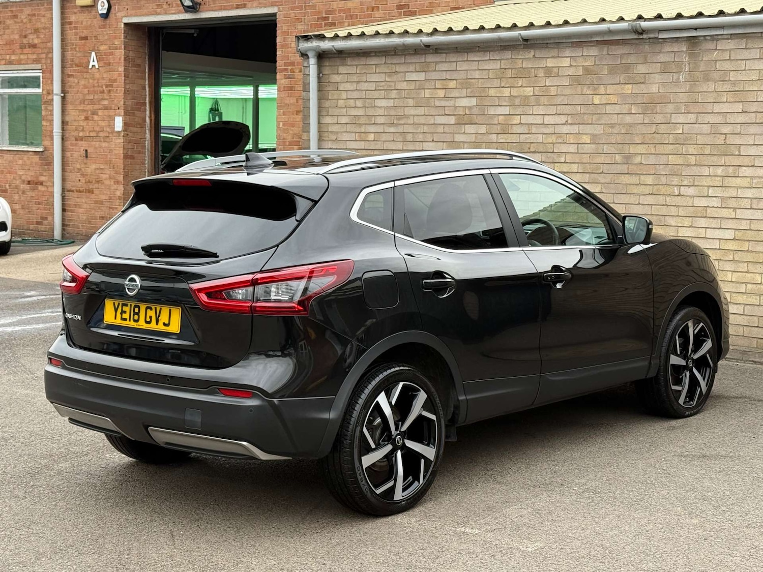 Used Nissan Qashqai 2018 for sale - 76089424: Photo 18